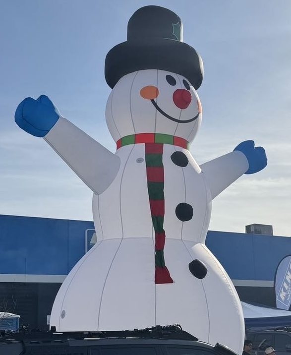 OZIS inflatable snowman